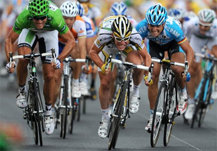CYCLING-FRA-TDF-2009-BOURGOIN-JALLIEU-AUBENAS-LINE-CAVENDISH